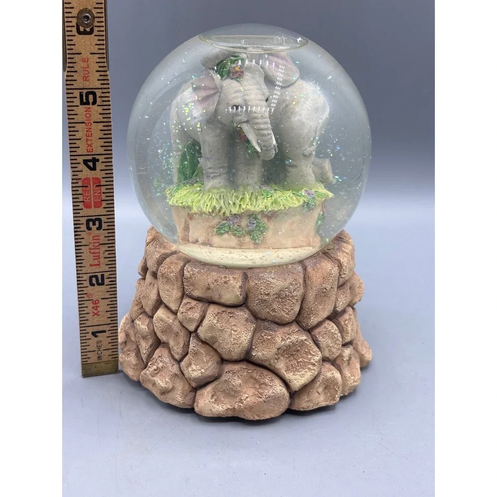 Vtg Born Free Elephant Snow Globe Musical Water Ball‎ Glitter Shaker Decor